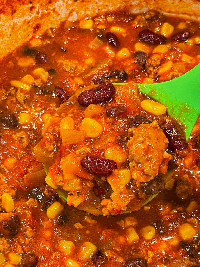 This homemade turkey chili is warm and hearty and still light and filling with lean ground turkey, beans, bright veggies, and warm spices. Make a batch on the weekend to meal prep and have lunch ready to go all week long.