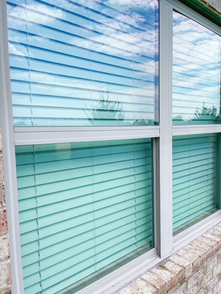 This is my no fail, Streak Free Window Cleaning Recipe for outside windows using a couple of simple products you probably already have at home. Wash your windows easily and quickly without wasting time drying and enjoy a crystal clear view today!