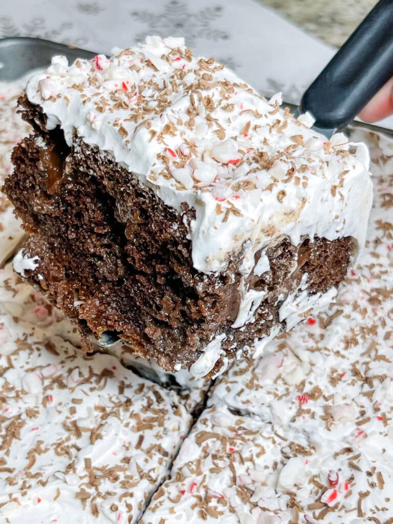 If you're a fan of the flavor combination peppermint and chocolate, then this Peppermint Patty Poke Cake is for you!