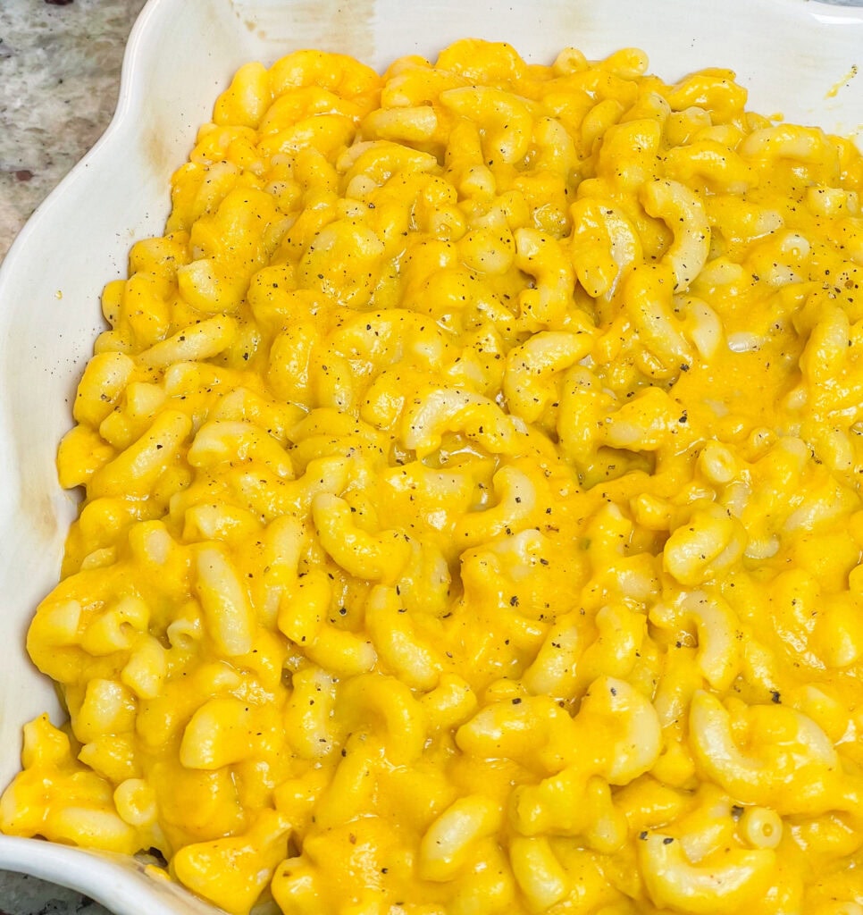 Butternut Squash Mac and Cheese is the cheesy, creamy macaroni and cheese you love but with the subtle nutty sweetness that butternut squash brings to the table.