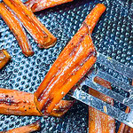 Looking for a simple yet elegant side dish that’s as easy to make as it is delicious? These Sheet Pan Roasted Balsamic Vinegar Honey Glazed Carrots are the perfect answer. Sweet, tangy, and caramelized to perfection, they’re a crowd-pleaser that works for everything from weeknight dinners to holiday feasts. Plus, with just a handful of ingredients and a single sheet pan, cleanup is a breeze. Whether you’re hosting or just treating yourself, these carrots bring bold flavor with minimal effort!